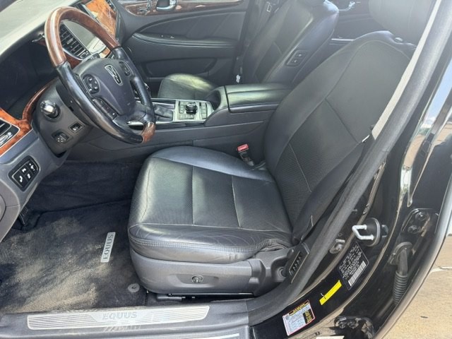 2016 Hyundai Equus Image 7
