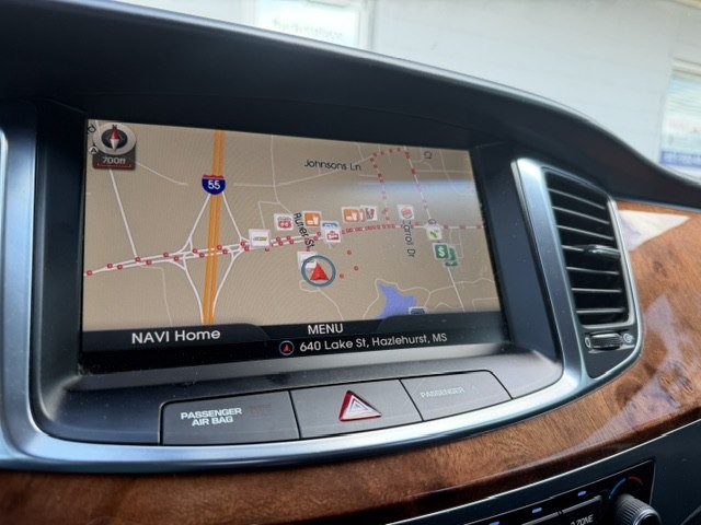 2016 Hyundai Equus Image 17