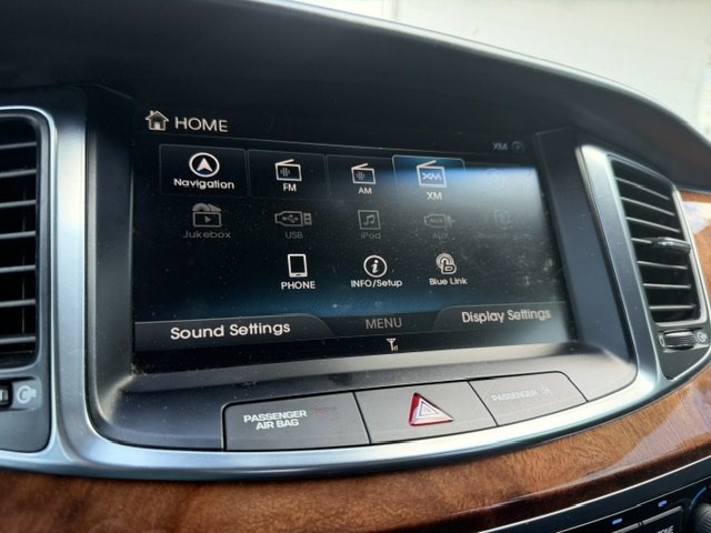 2016 Hyundai Equus Image 18
