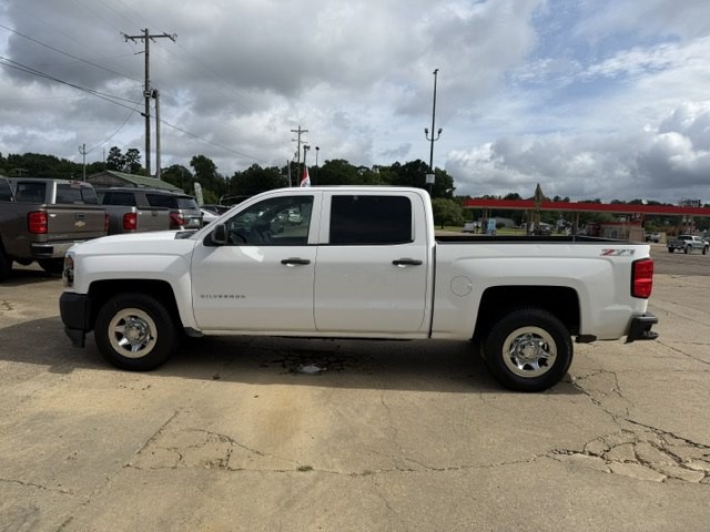 2018 Chevrolet Silverado 1500 Image 2