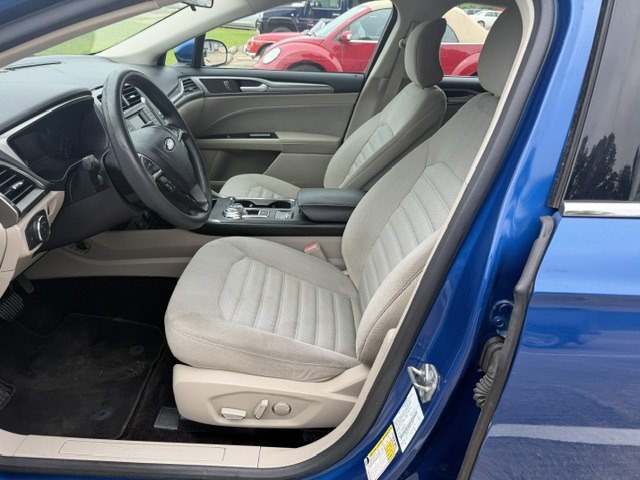 2017 Ford Fusion Image 6