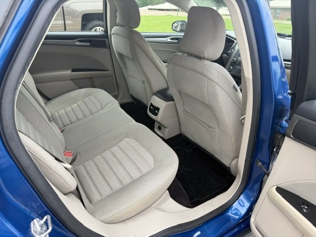 2017 Ford Fusion Image 10