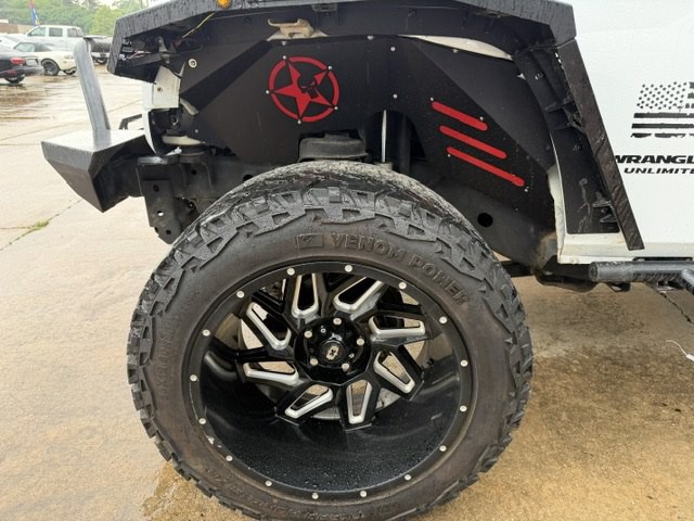 2015 Jeep Wrangler Unlimited Image 2