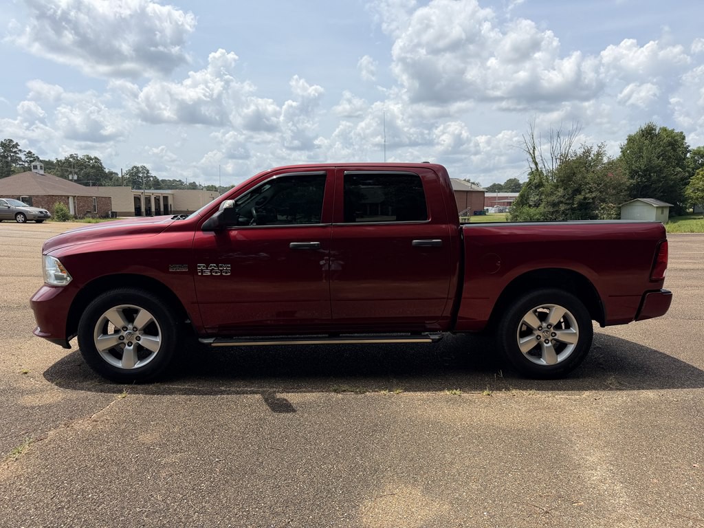 2013 RAM 1500 Image 2