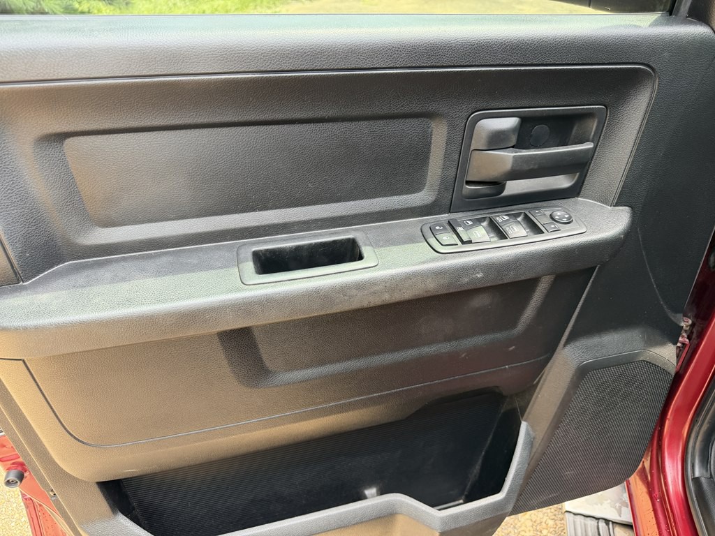 2013 RAM 1500 Image 12