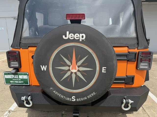 2012 Jeep Wrangler Image 15
