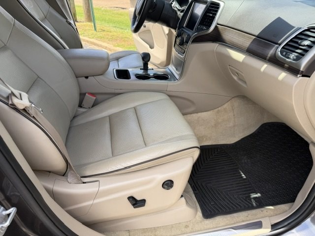 2015 Jeep Grand Cherokee Image 17