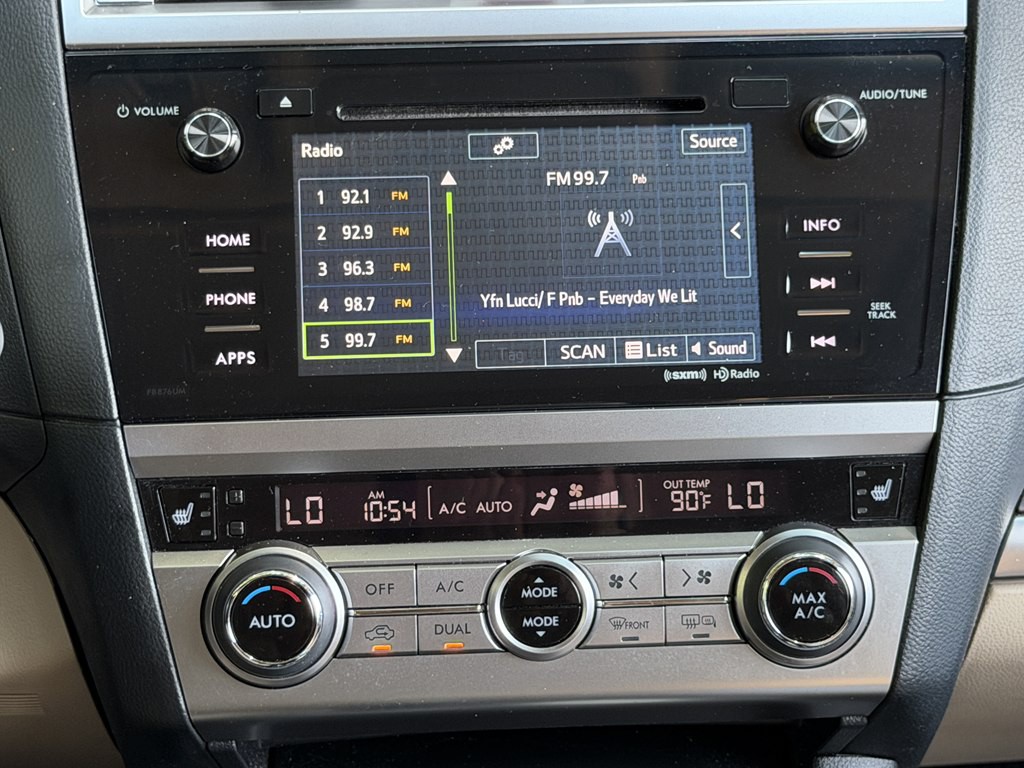 2017 Subaru Outback Image 17