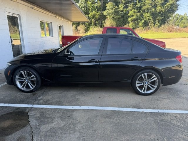 2016 BMW 3 Series Image 2