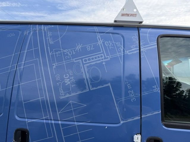 2019 Chevrolet Express Image 3