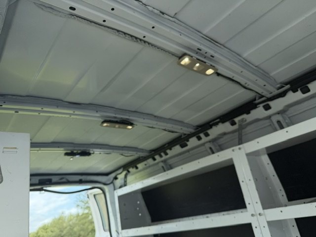 2019 Chevrolet Express Image 14