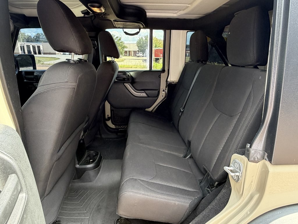 2017 Jeep Wrangler Unlimited Image 12