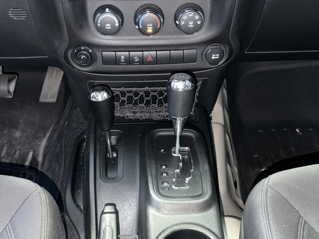 2017 Jeep Wrangler Unlimited Image 17