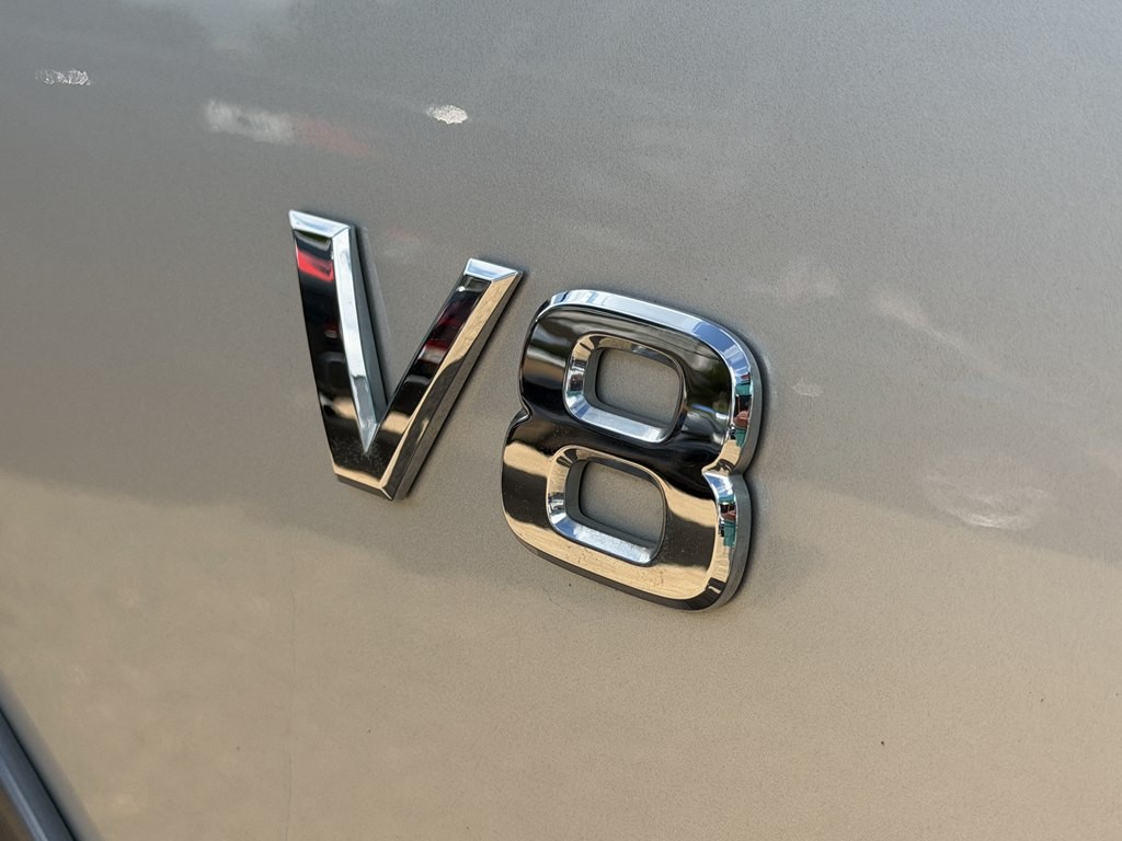 2019 Nissan Armada Image 9