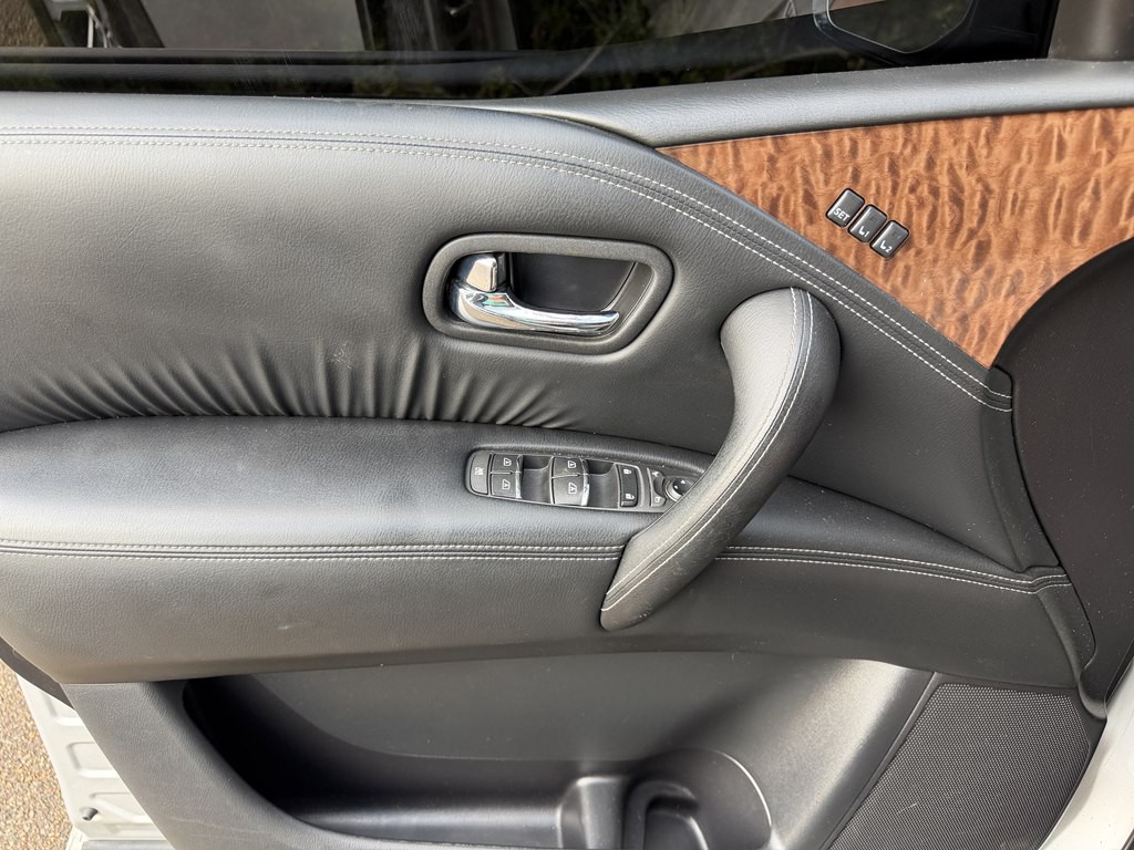 2019 Nissan Armada Image 11