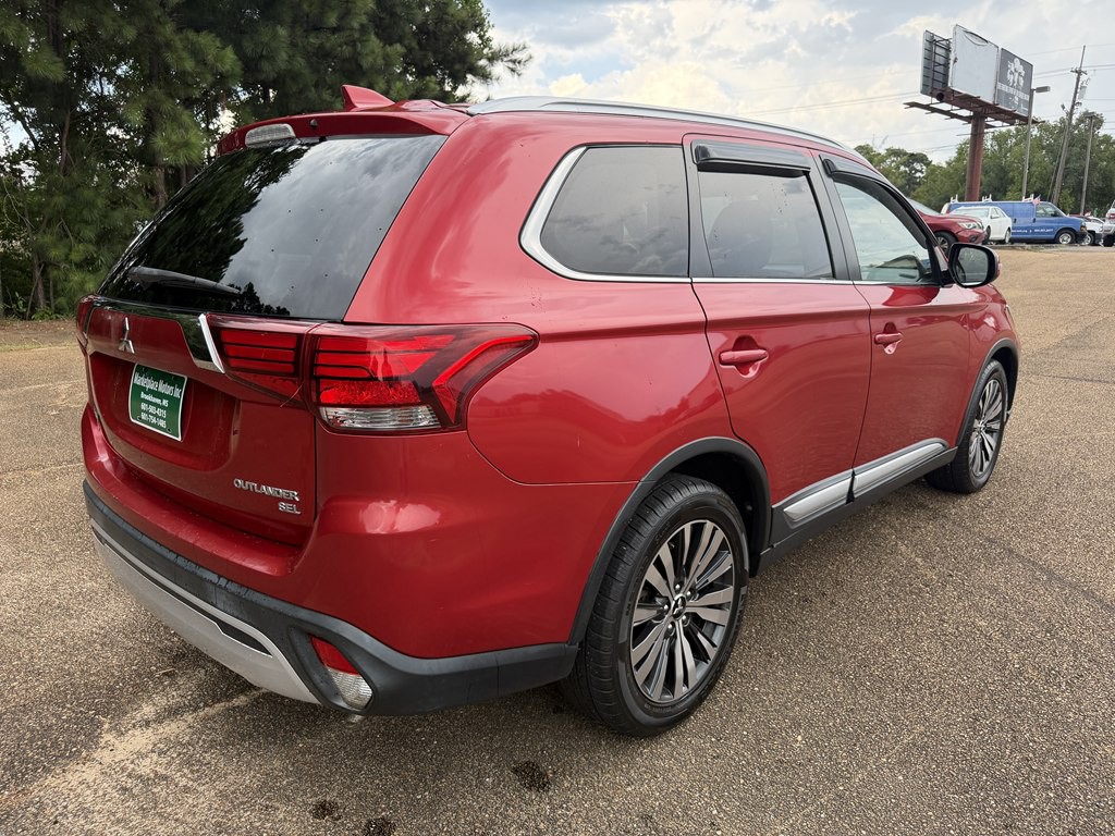 2019 Mitsubishi Outlander Image 5