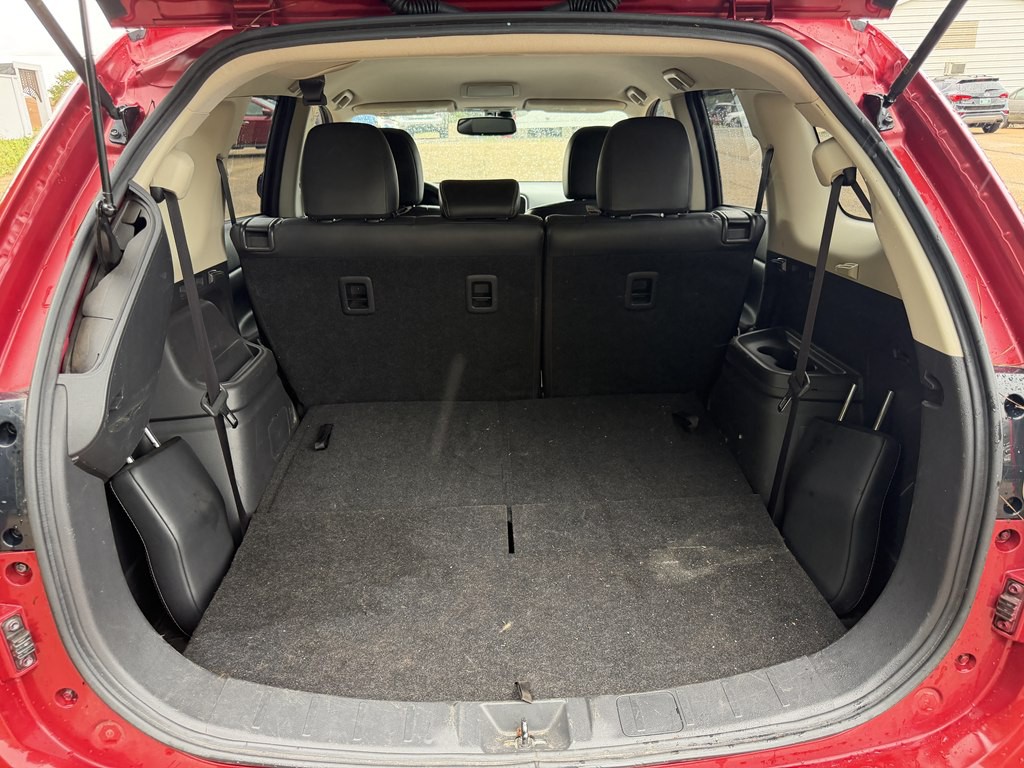 2019 Mitsubishi Outlander Image 19