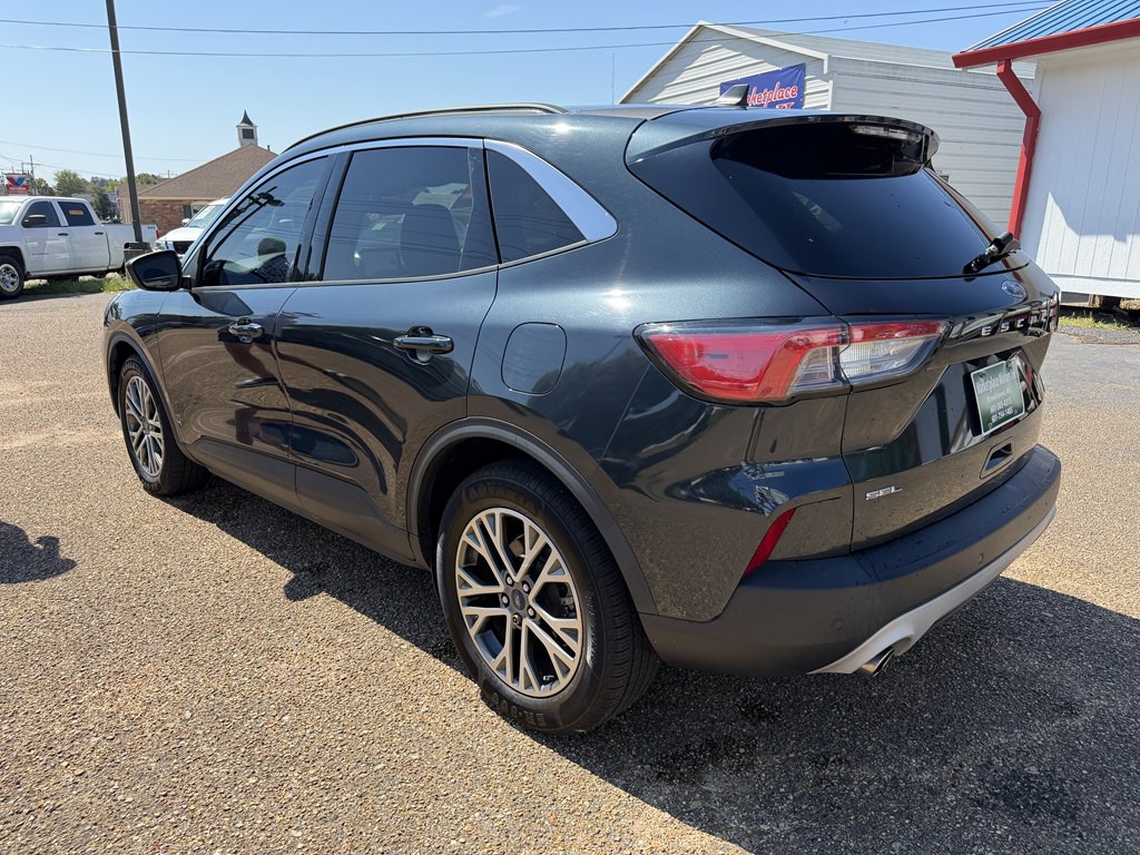 2022 Ford Escape Image 3
