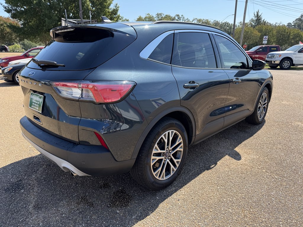 2022 Ford Escape Image 5