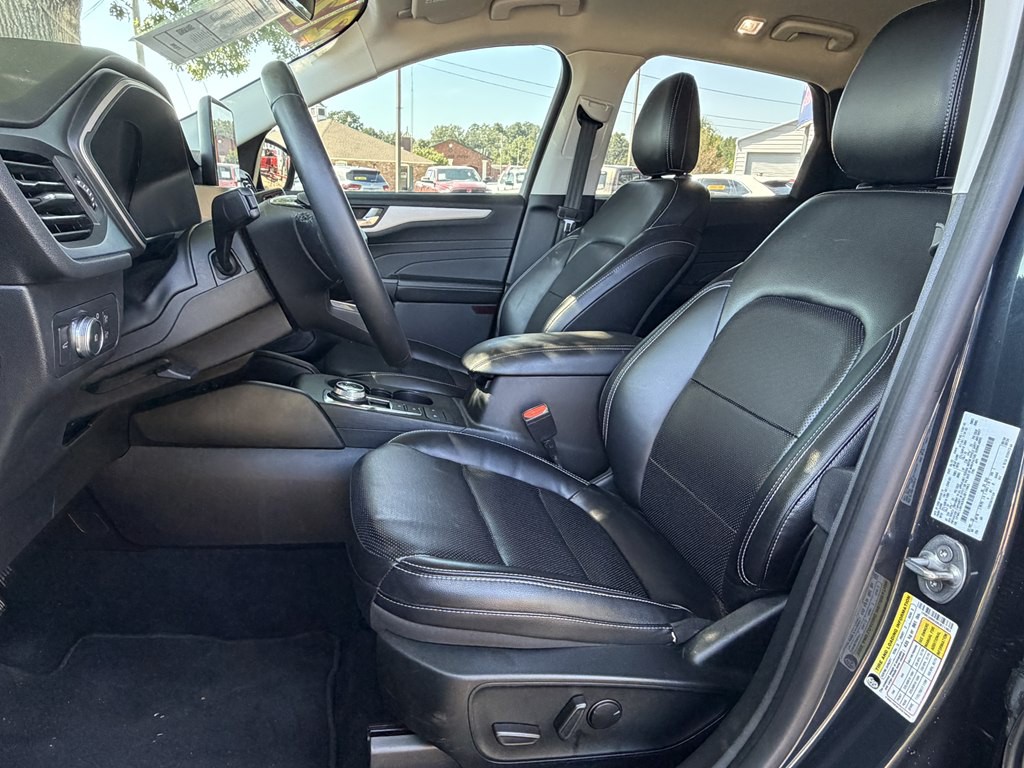 2022 Ford Escape Image 9