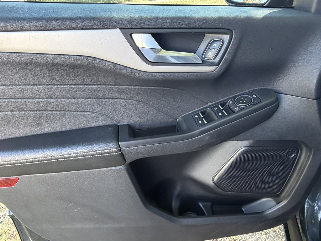 2022 Ford Escape Image 10