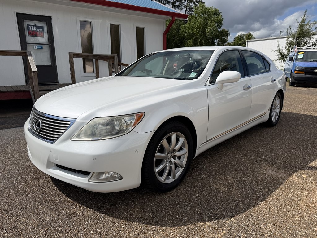 2007 Lexus LS 460 Image 1