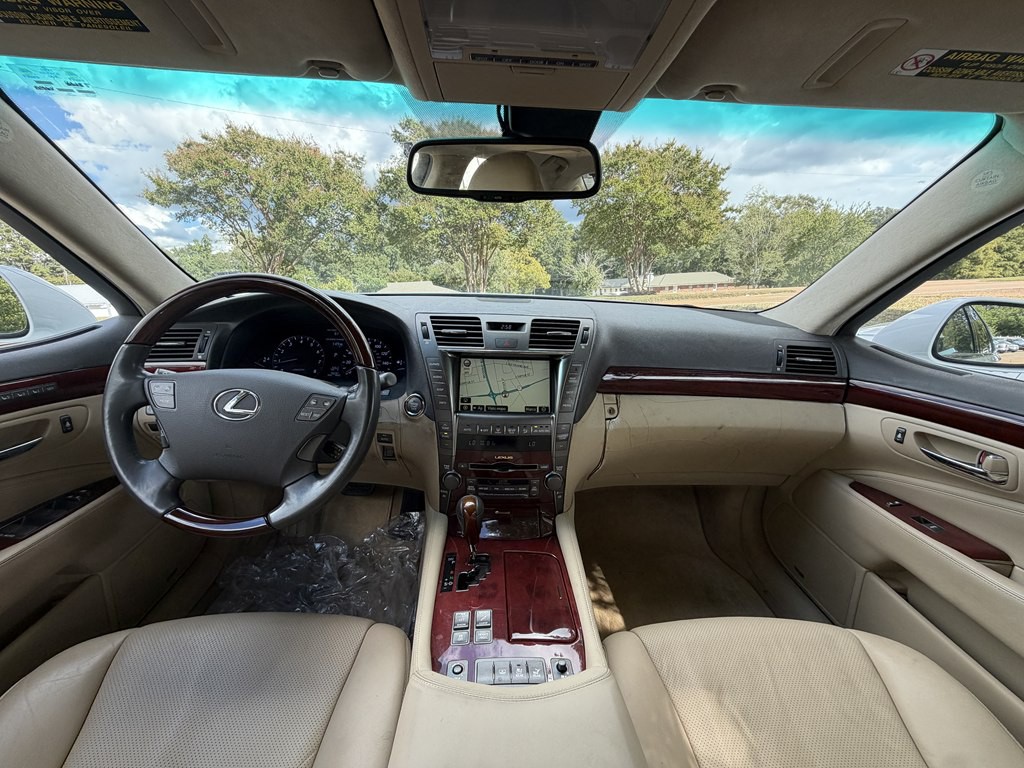 2007 Lexus LS 460 Image 17