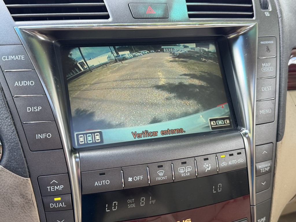 2007 Lexus LS 460 Image 25