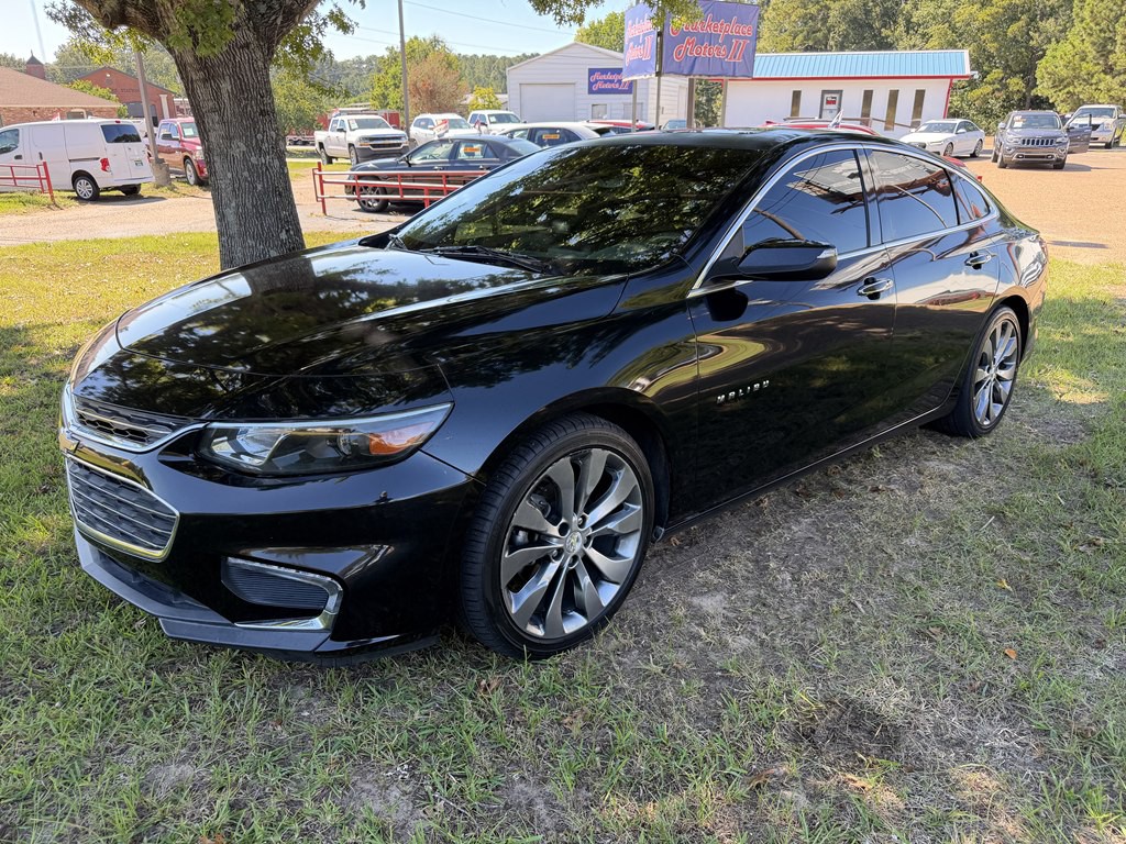 2016 Chevrolet Malibu Image 1