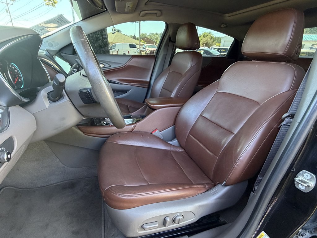 2016 Chevrolet Malibu Image 13