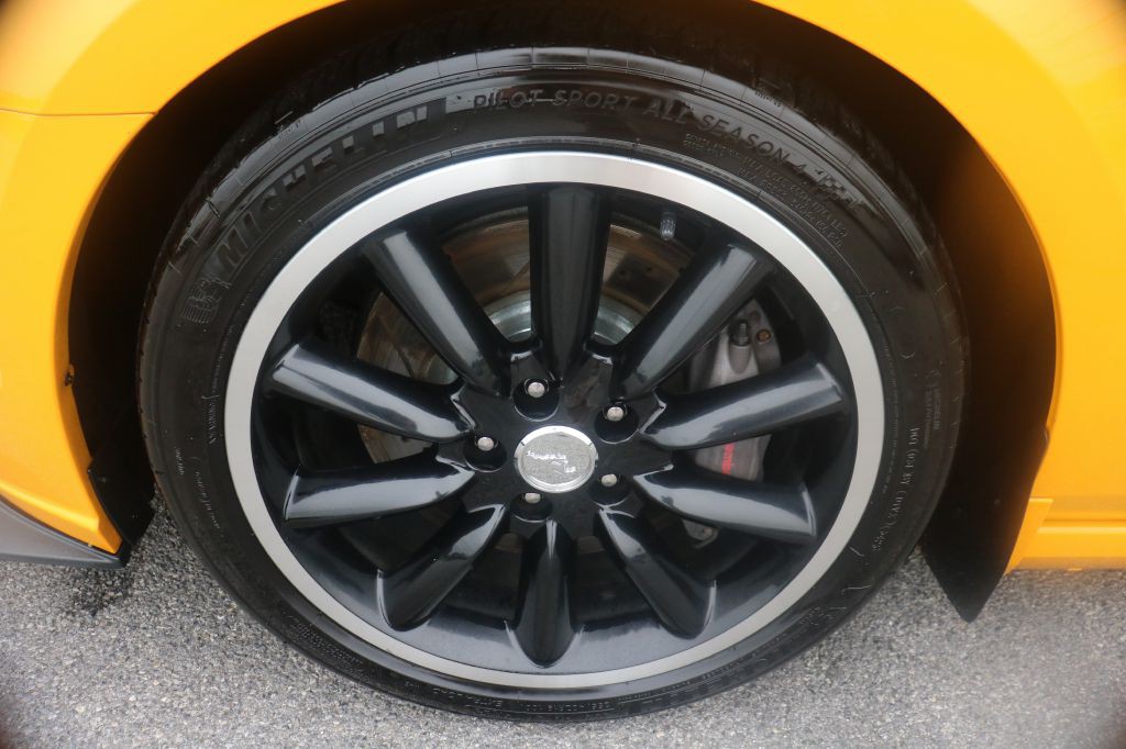 2013 Ford Mustang Image 9
