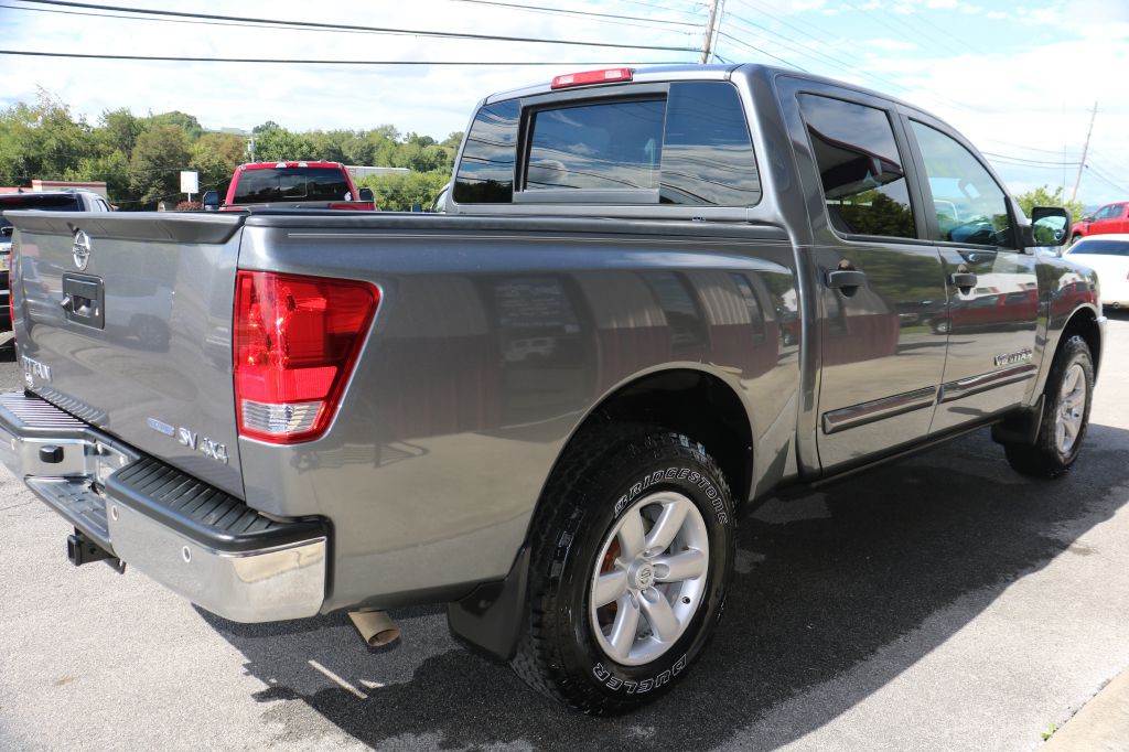 2013 Nissan Titan Image 5