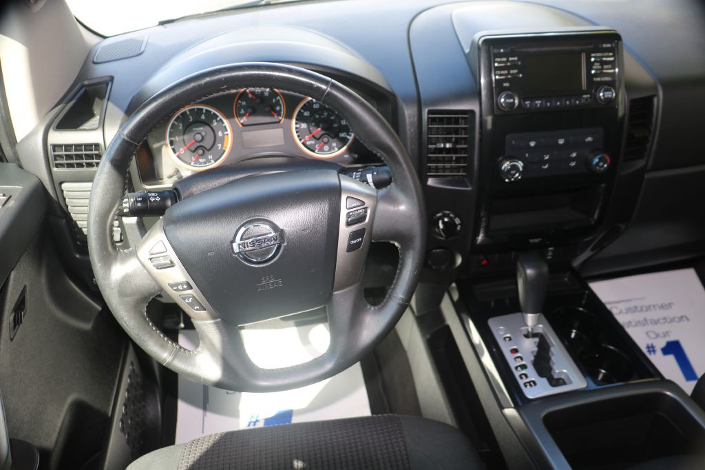 2013 Nissan Titan Image 14