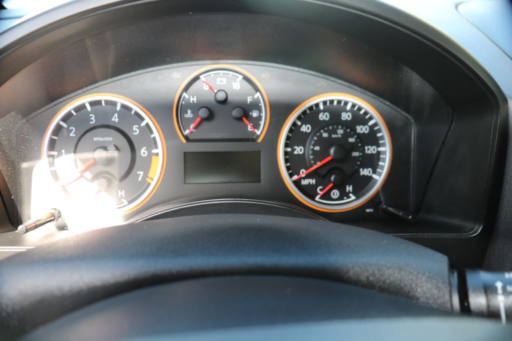 2013 Nissan Titan Image 17