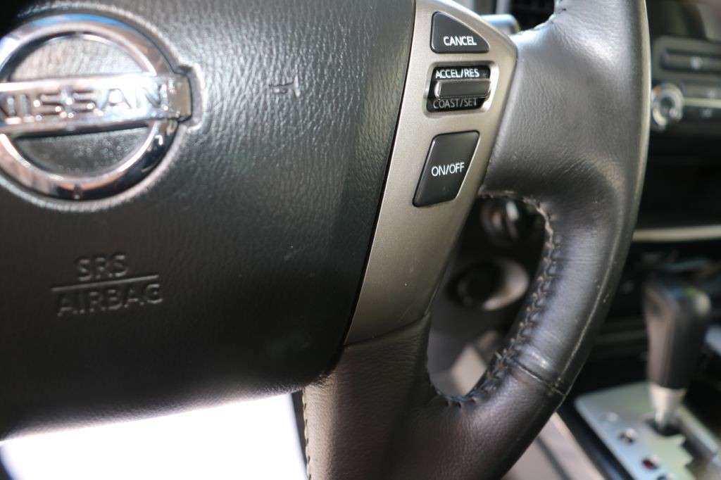 2013 Nissan Titan Image 19