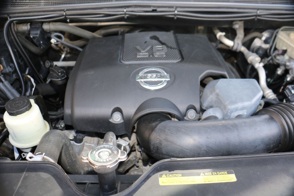 2013 Nissan Titan Image 25