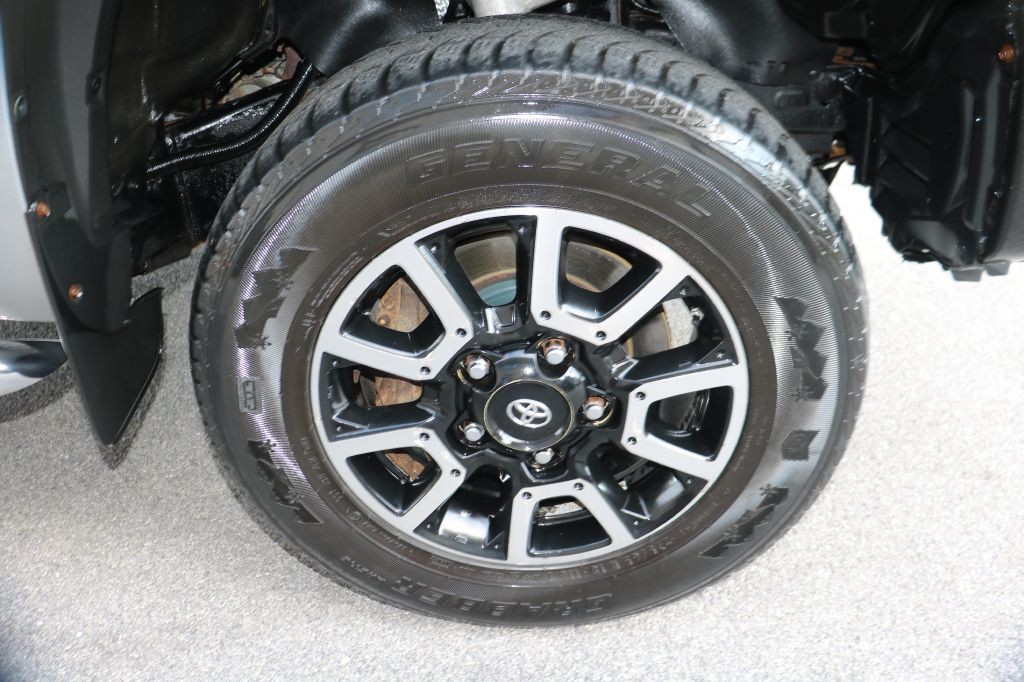 2016 Toyota Tundra Image 10