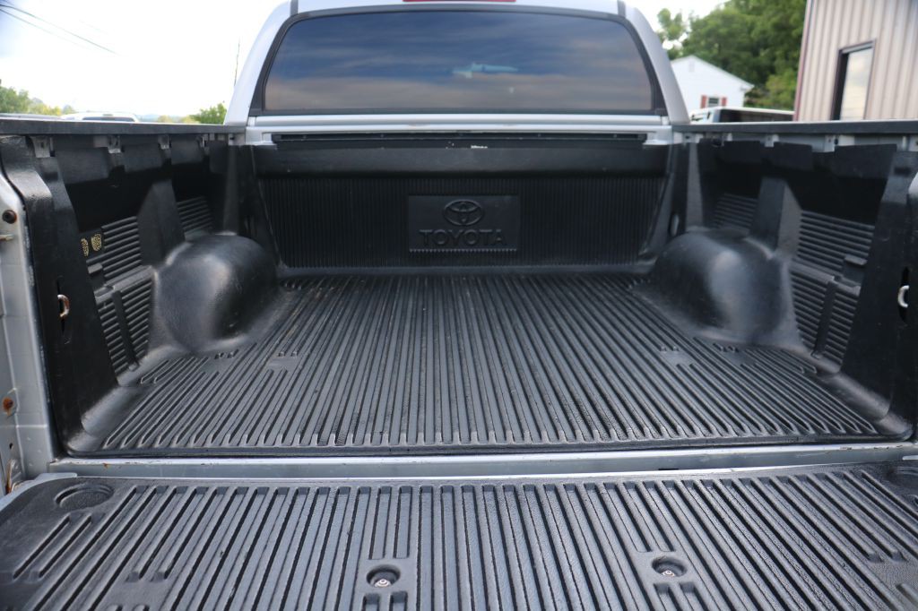 2016 Toyota Tundra Image 12