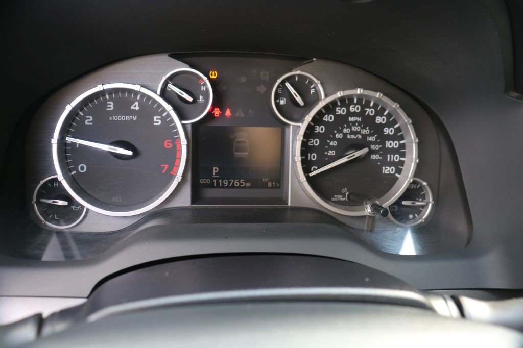 2016 Toyota Tundra Image 17
