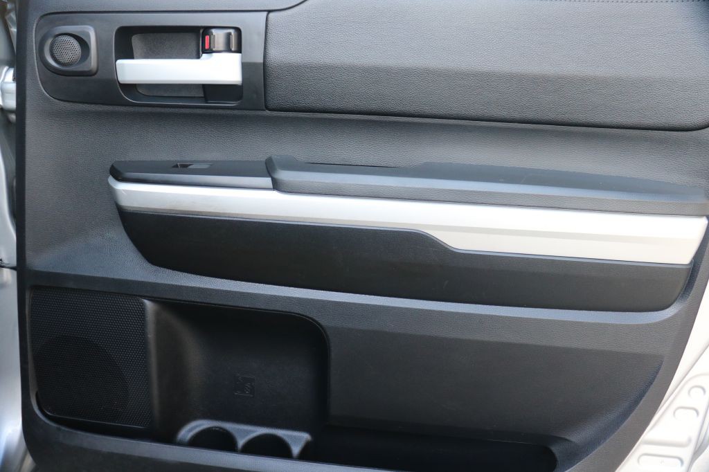 2016 Toyota Tundra Image 23
