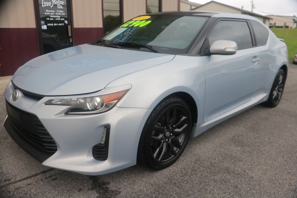 2014 Scion tC Image 2