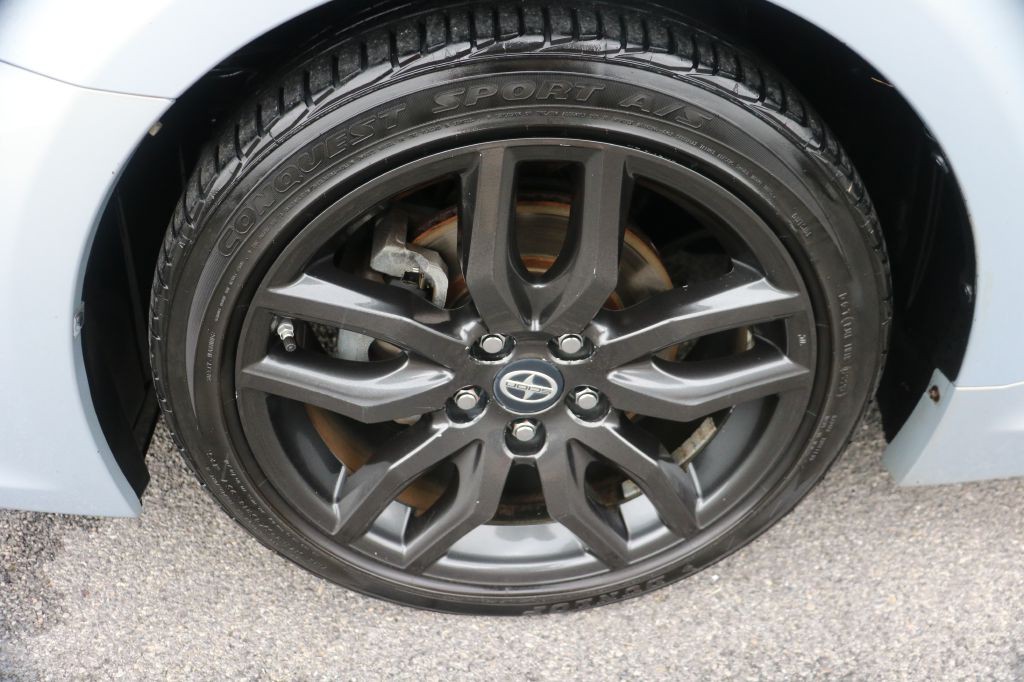 2014 Scion tC Image 9