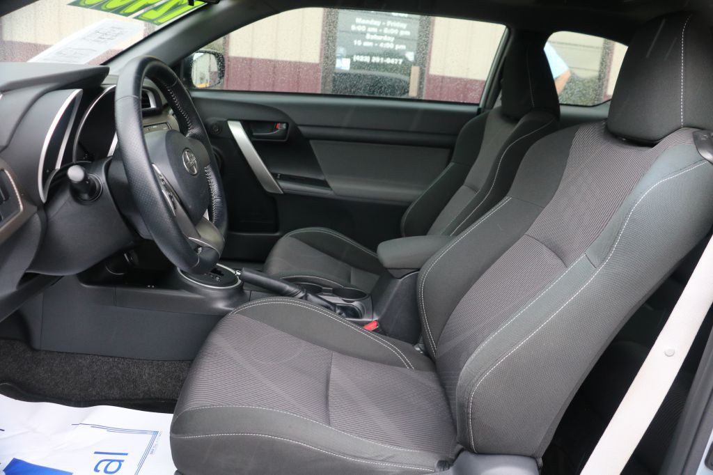 2014 Scion tC Image 14