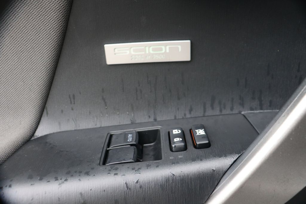 2014 Scion tC Image 18