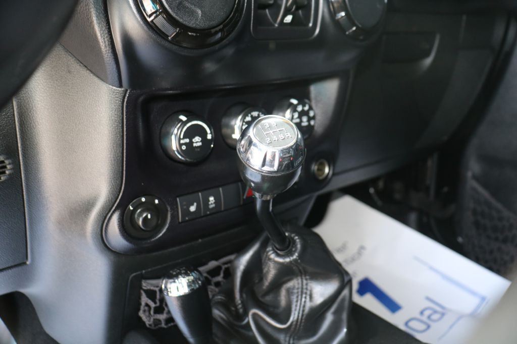 2014 Jeep Wrangler Unlimited Image 24