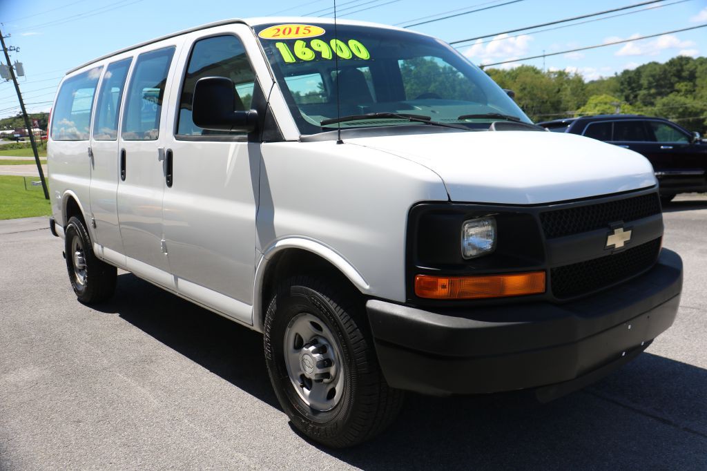 2015 Chevrolet Express Image 4