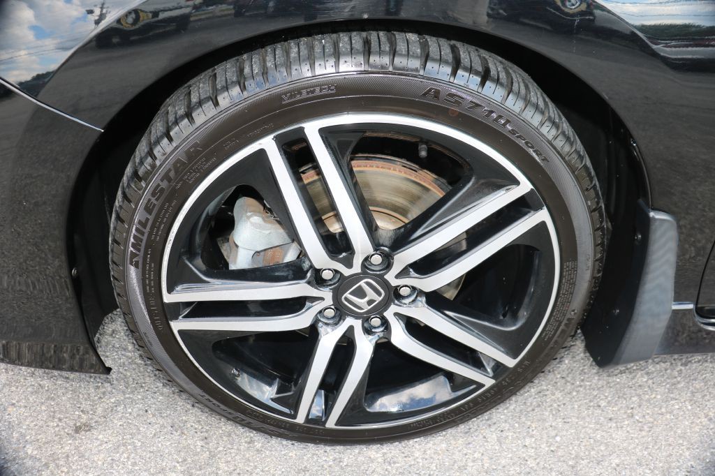 2017 Honda Accord Image 9