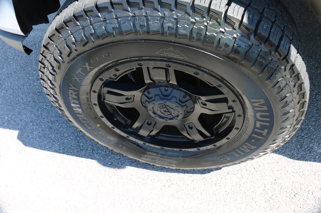 2018 Chevrolet Silverado 1500 Image 9