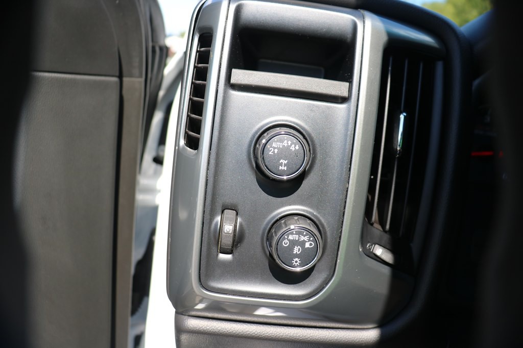 2018 Chevrolet Silverado 1500 Image 22