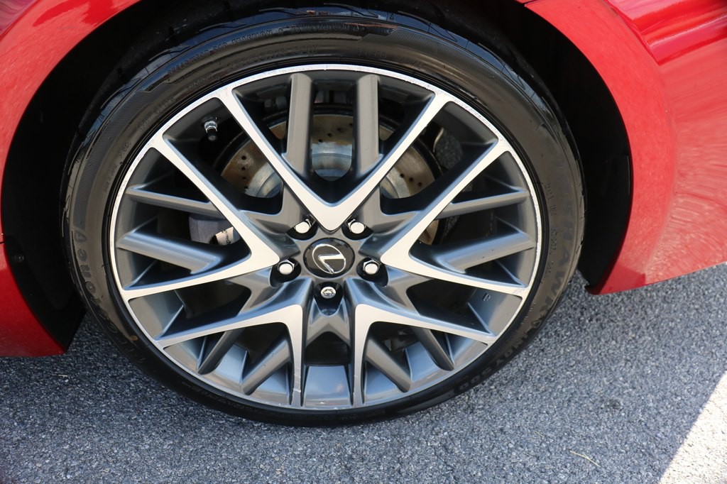 2015 Lexus RC Image 8